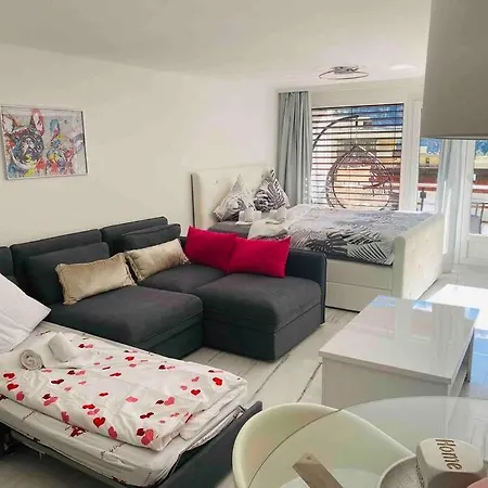 Domino - Superbe De Standing