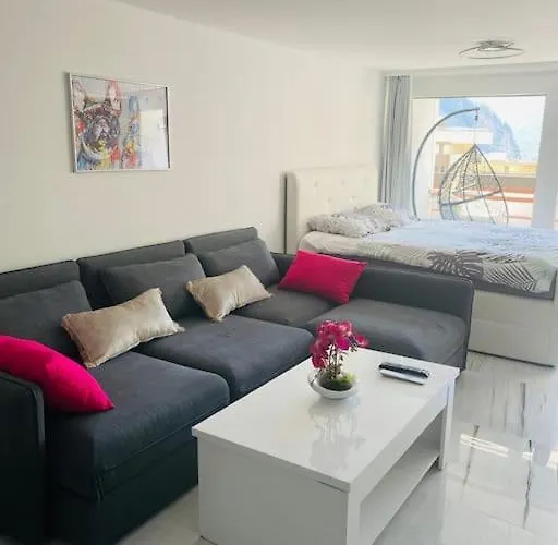 Domino - Superbe De Standing *